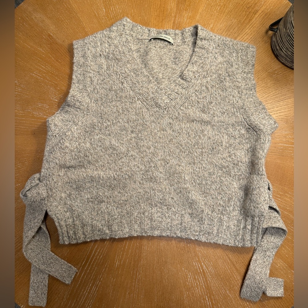 Gentle Herd Wool Sweater Vest - light gray